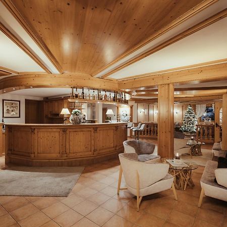 Villa Flora Mountain Lodges San Cassiano (Badia) Exterior foto