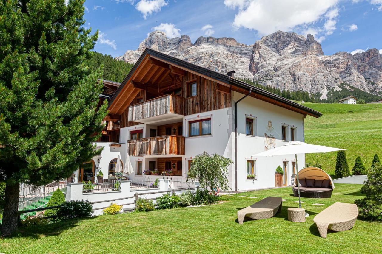 Villa Flora Mountain Lodges San Cassiano (Badia) Exterior foto