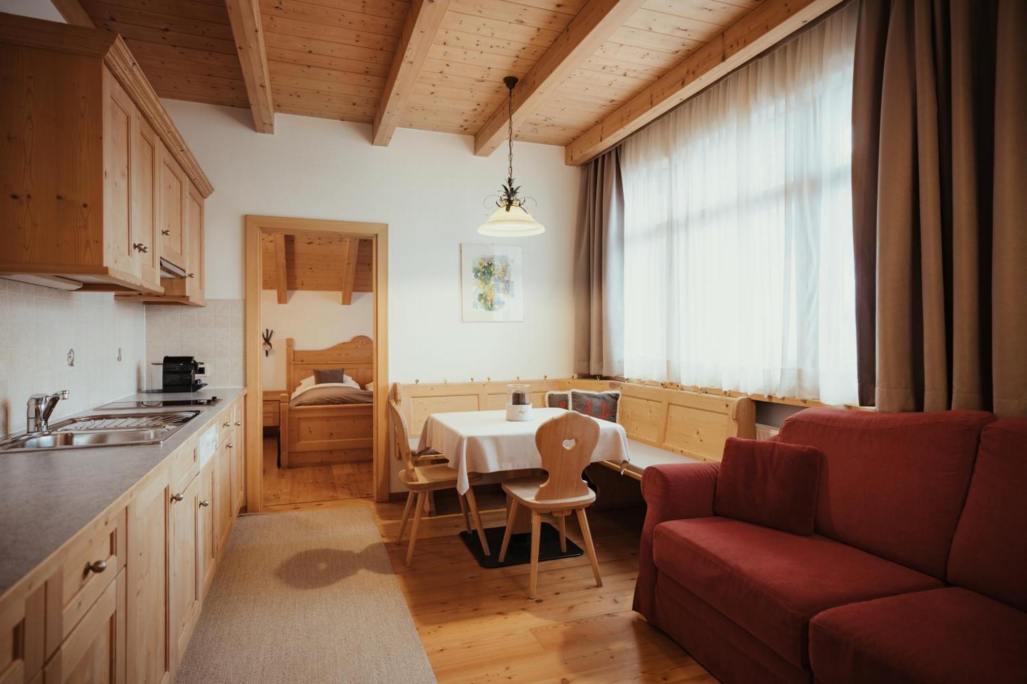 Villa Flora Mountain Lodges San Cassiano (Badia) Exterior foto