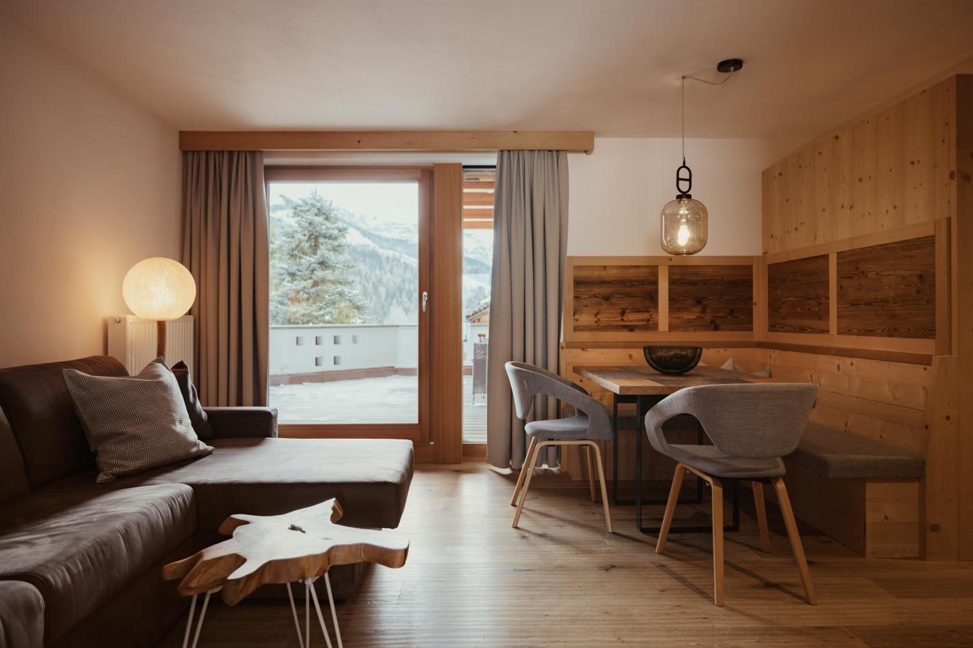 Villa Flora Mountain Lodges San Cassiano (Badia) Exterior foto