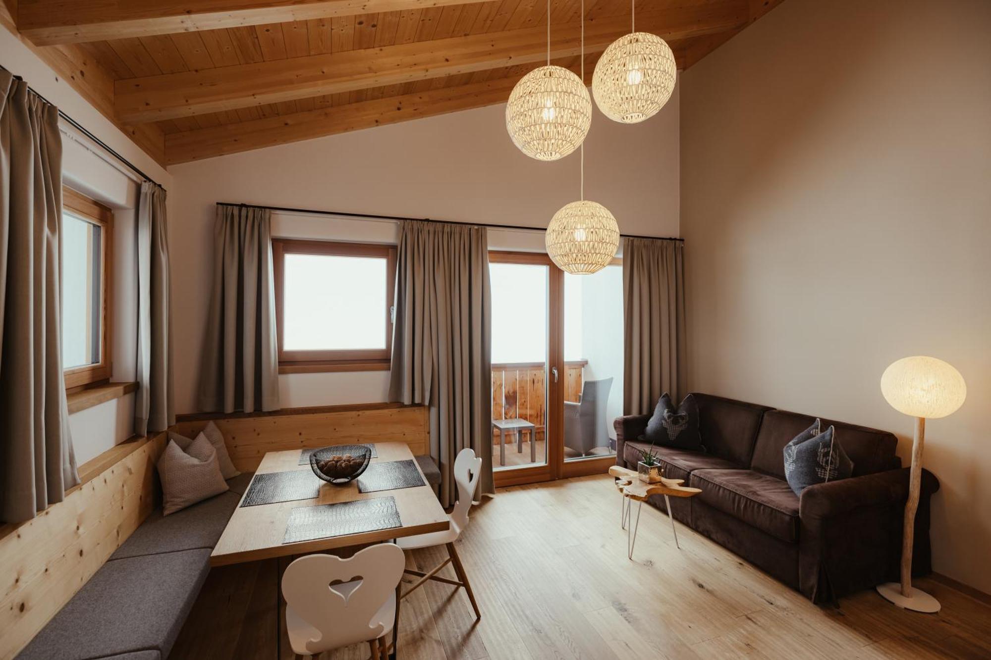 Villa Flora Mountain Lodges San Cassiano (Badia) Exterior foto