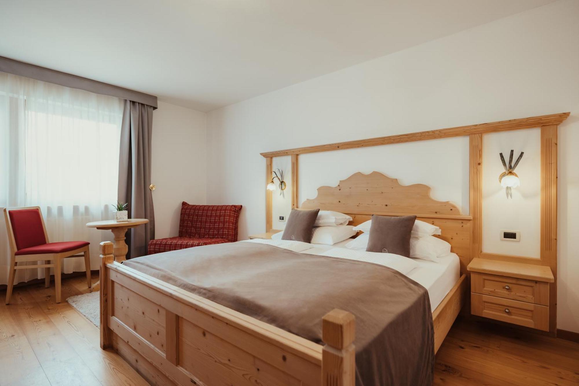 Villa Flora Mountain Lodges San Cassiano (Badia) Exterior foto